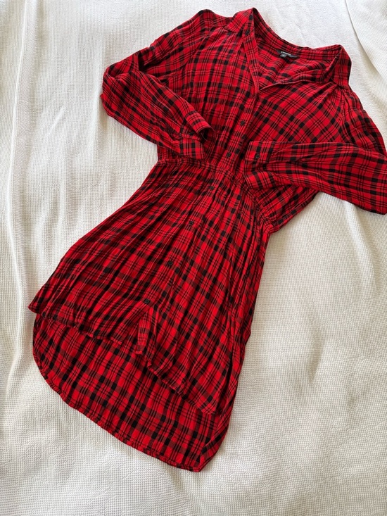 Express Dresses & Skirts - Express Red and Black Plaid Long Sleeve Dress